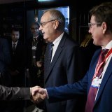 Albert Rösti (à droite) et le vice-chancelier allemand Robert Habeck (à gauche) s'étaient rencontrés lors du Forum de Davos en janvier. Un accord sur le gaz a été signé mardi (archives). KEYSTONE/KEYSTONE POOL/LAURENT GILLIERON